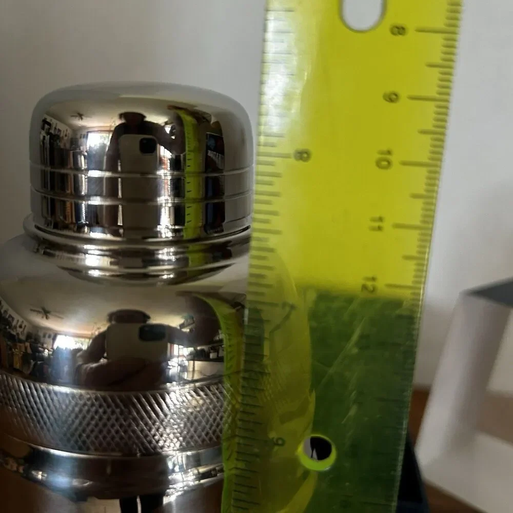 Williams Sonoma Diamond Cut Cocktail Shaker NOS